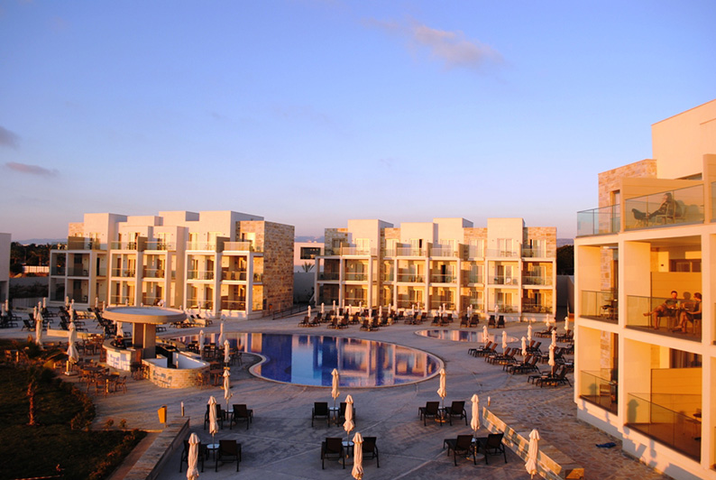 Amphora-hotel-Paphos