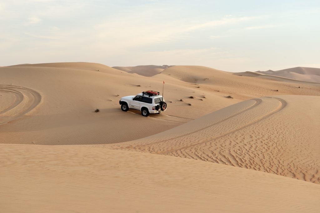 off-roading, desert driving