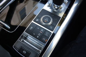 Range rover console