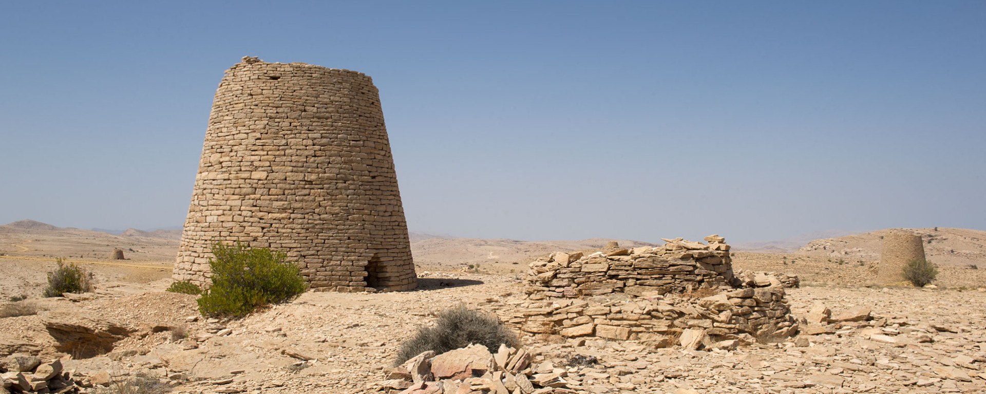 Robida-Oman-Jabal-Jabir-beehive-tombs